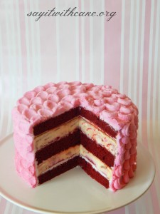 raspberry-redvelvet-cheesecake